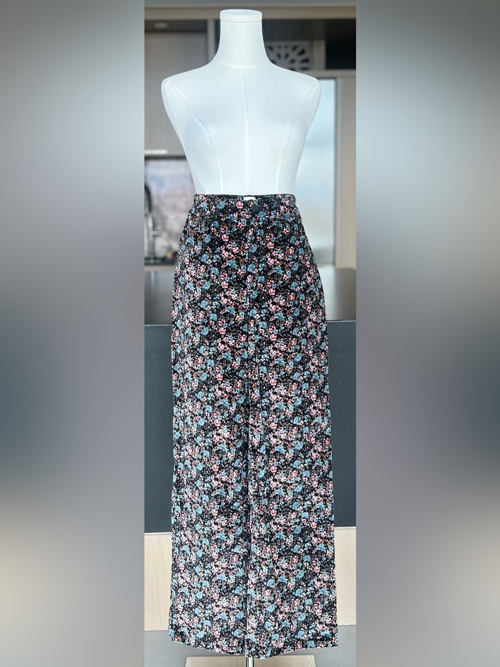 La Vie Floral Wide-Leg Trousers with Pink and Blue Bloom